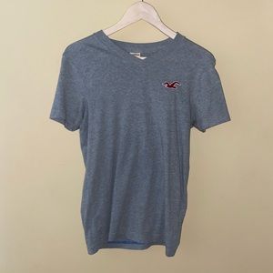 Hollister Men’s Small Stylish Gray T-Shirt